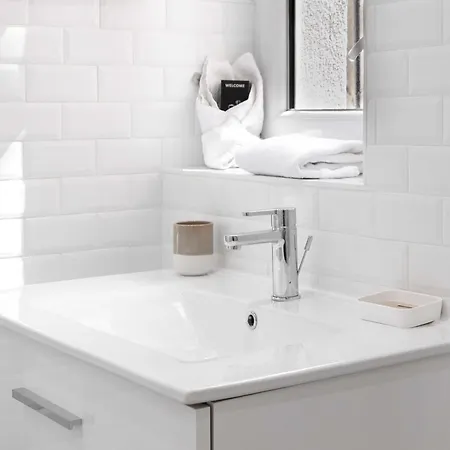 Charming - 2p - Sea View - * Antibes